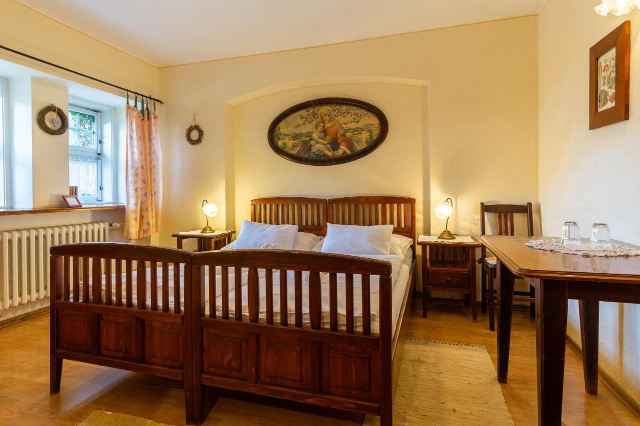Bystřice pod Hostýnem 布鲁森卡旅馆酒店 外观 照片